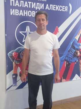 Гугнин Олег Петрович.